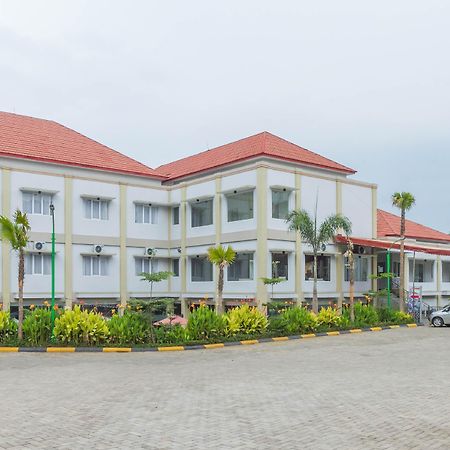Reddoorz Plus Near Jatinangor Town Square 2 Exteriér fotografie
