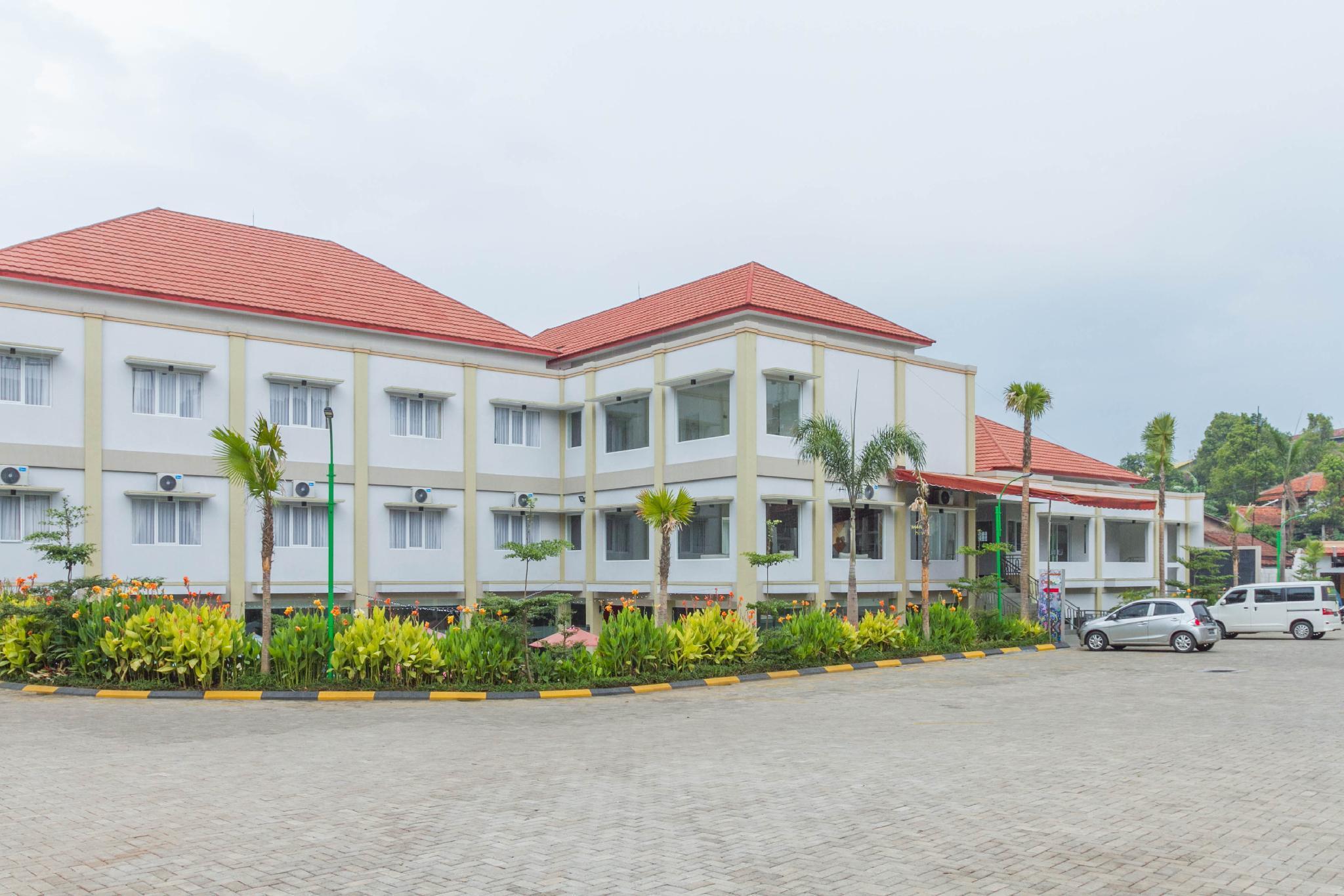 Reddoorz Plus Near Jatinangor Town Square 2 Exteriér fotografie